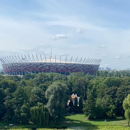 Dedek Park - Historyczny Dworek W Pieknym Parku Skaryszewskim Obok Stadionu Narodowego Βαρσοβία Εξωτερικό φωτογραφία